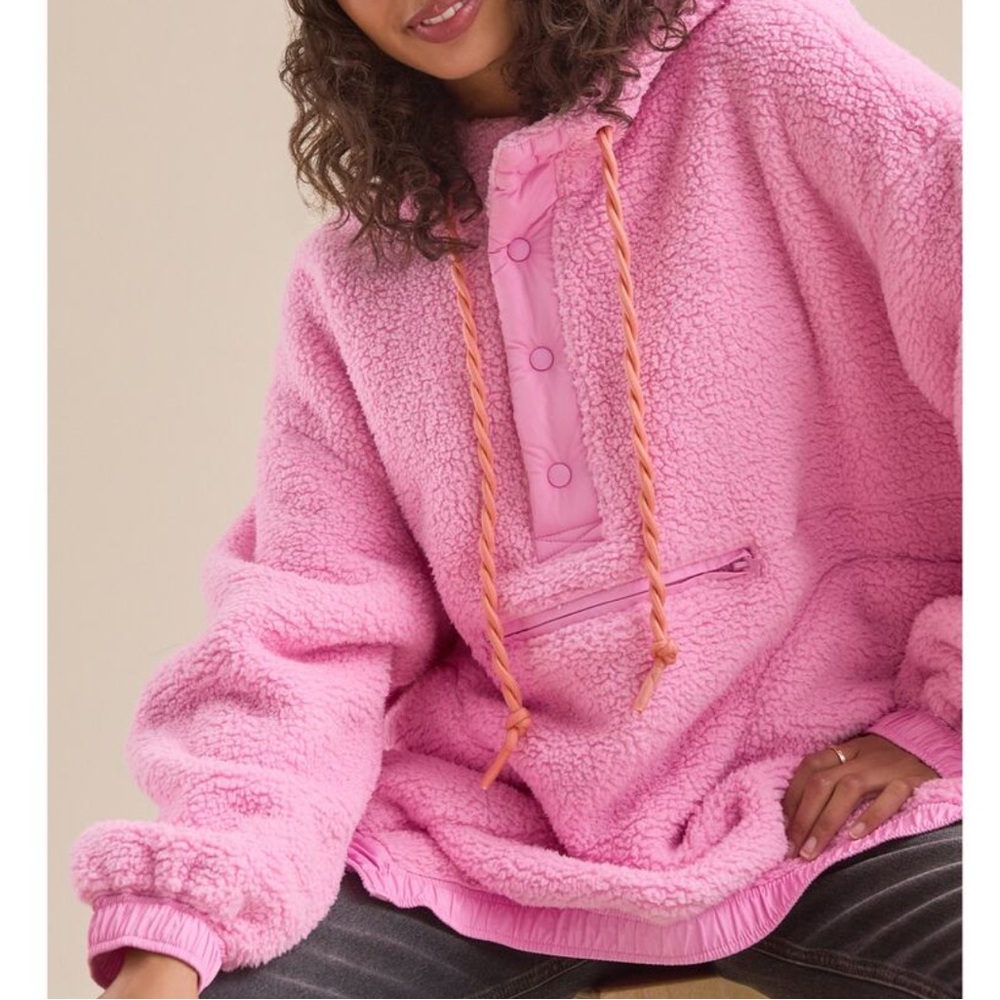 Altar'd State Frostbite Pullover sherpa NWOT